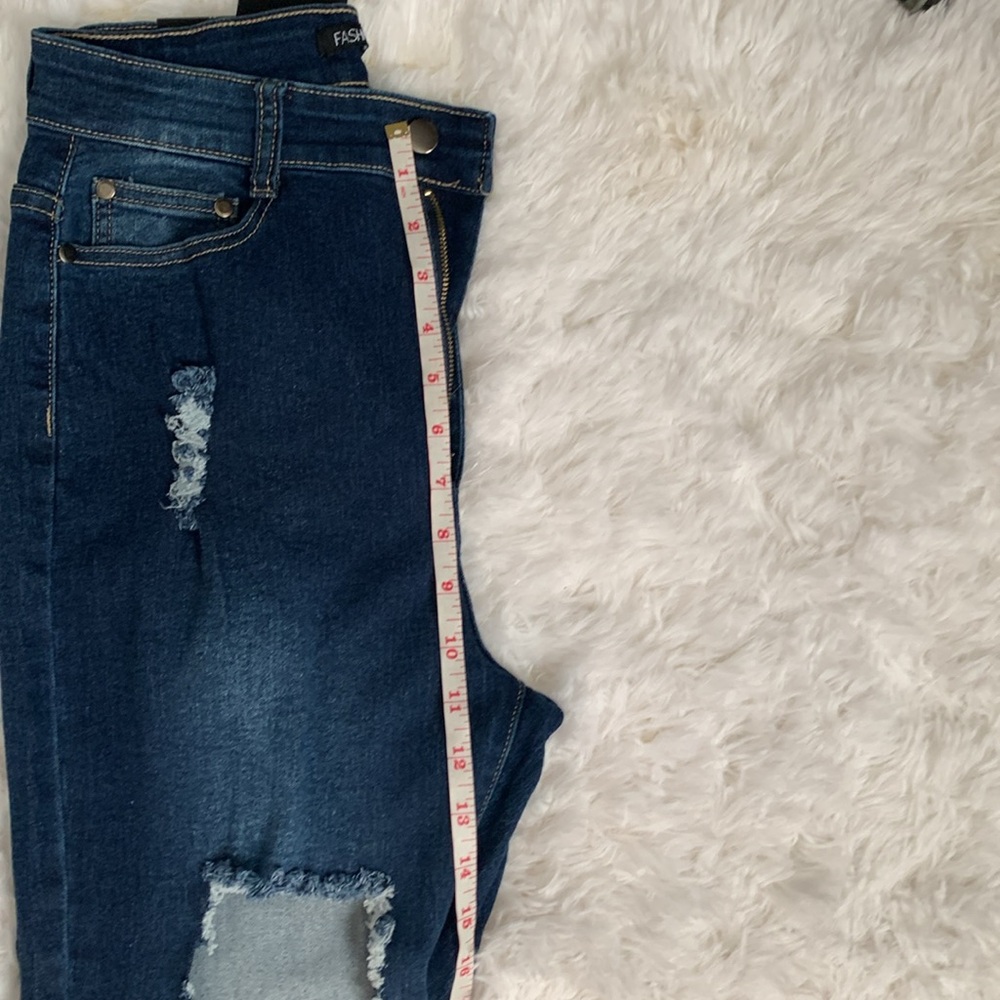 NWT Fashion Nova’s Needing Something Jeans - Dark Denim- Size 11/30 - Picture 6 of 13